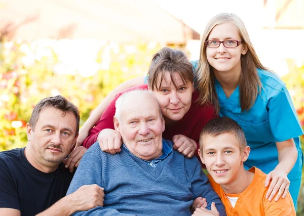 Familienpflege — Stockfoto