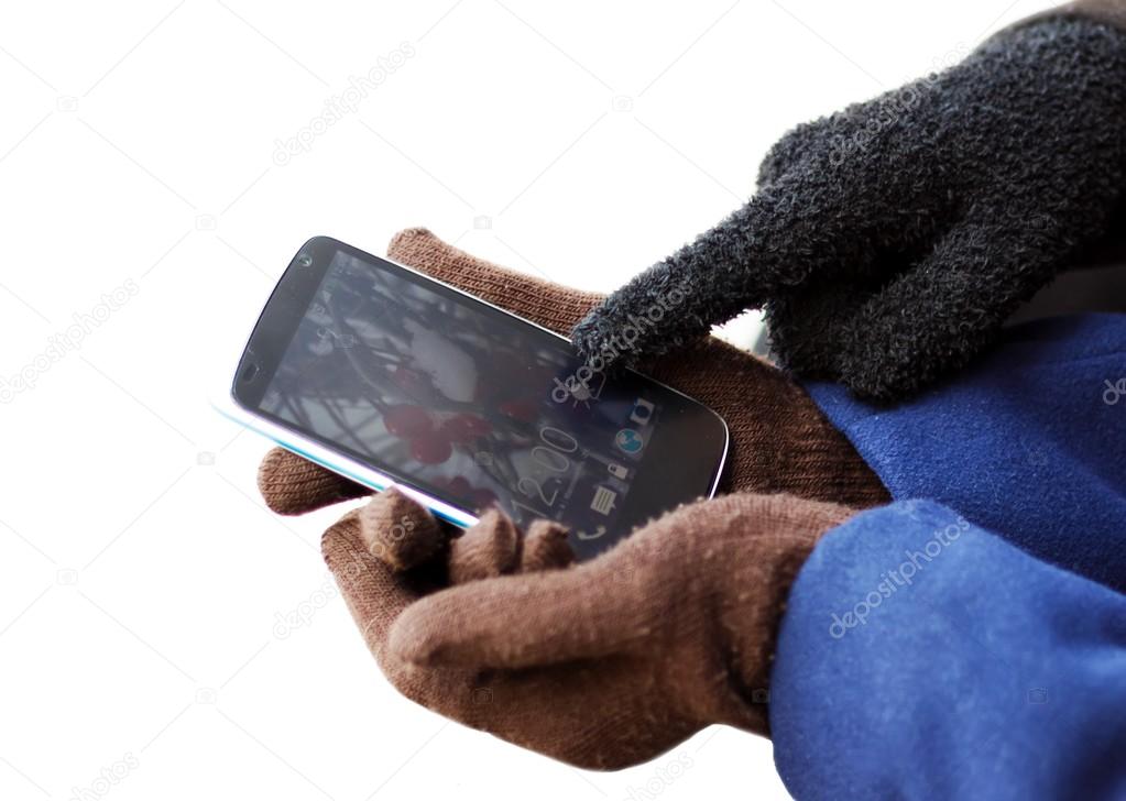Incompatibility- touch screen and gloves