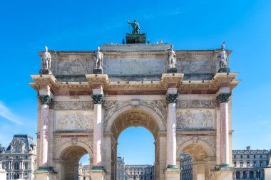 Paris, Arc de Triomphe du Atlıkarınca Tuileries bahçesinde, halk parkında