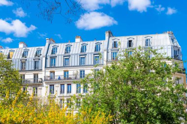 Paris, güzel binalar, cumhuriyetin 11. caddesi.