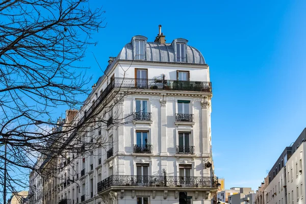 Paris Beautiful Buildings Typical Facade 20E Arrondissement — Stockfoto