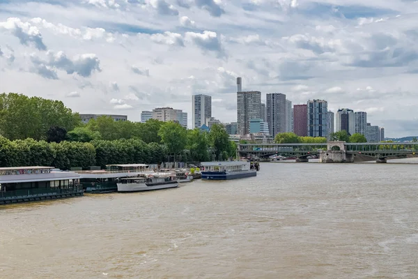 Parigi Ponte Grenelle Sulla Senna Con Torri Beaugrenelle — Foto Stock