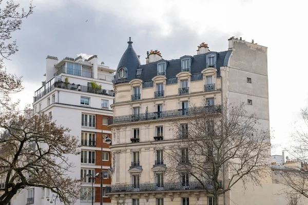 Paris Edifícios Antigos Modernos Fachadas Típicas Décimo Primeiro Arrondissement — Fotografia de Stock