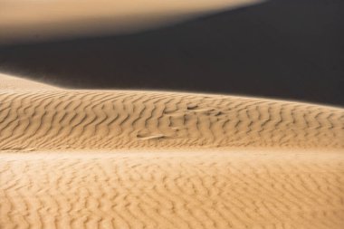 Namibya, Namib Çölü, sarı kum tepelerinin grafiksel manzarası, arka plan