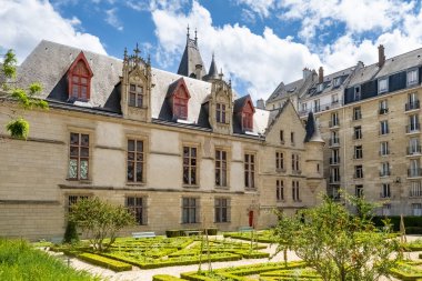 Paris, güzel Sens pansiyonu, Marais kütüphanesi.
