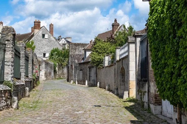 Senlis Ciudad Medieval Francia Típica Calle Adoquinada Con Casas Antiguas —  Fotos de Stock