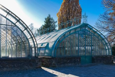 Paris, Fransa, Auteuil seraları, sonbaharda güzel bir halk bahçesi.