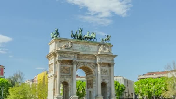 Arco Paz Con Estatuas Parte Superior Construido Parque Central Milán — Vídeos de Stock