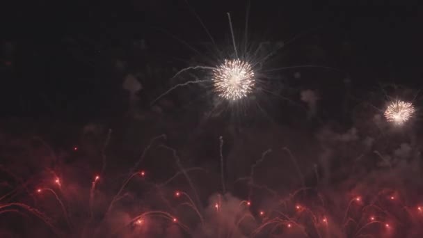 Bright White Red Fireworks Burst Air Dark Night Sky Traditional — Stockvideo