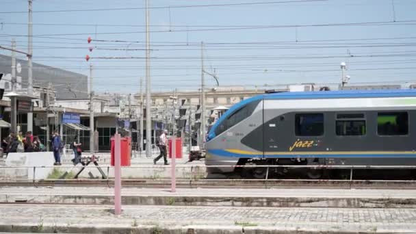 Rome Italy May 2022 High Speed Train Waits Passengers Platform — Vídeo de stock