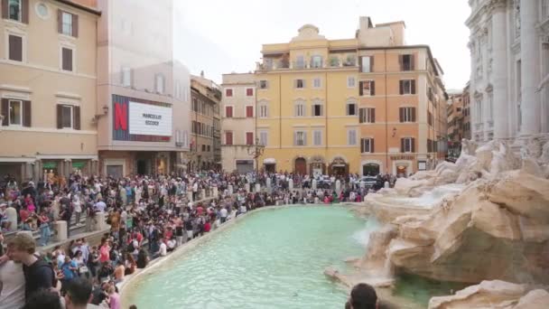 Rome Italy May 2022 Tourists Visit Trevi Fountain Turquoise Water — Stock Video