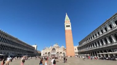 Timelapse on sunny day in San Marco square in Venice