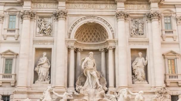 Φοντάνα Τρέβι Λευκά Αγάλματα Χτισμένα Στο Κέντρο Της Ρώμης Pompous — Αρχείο Βίντεο