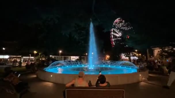August 2021 Jesolo Fountain Night Timelapse People — Vídeo de Stock