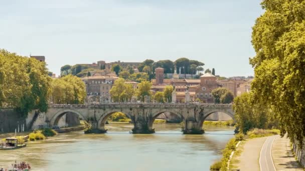 Міст Святого Ангела Проти Ватиканської Базиліки Святого Петра Сонячний День — стокове відео