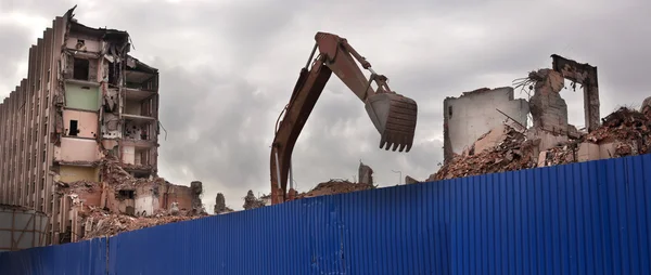 Edifício destruído — Fotografia de Stock