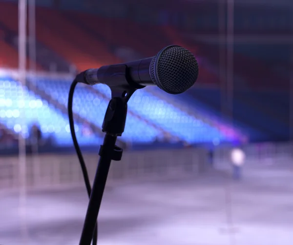 Microphone on the stage — Stock Photo, Image