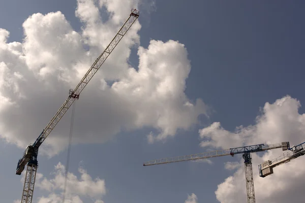 Construcción de grúas y edificios —  Fotos de Stock