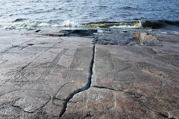 Petróglifos Antigos Lago Onega Kaleria Capa Nariz Diabo — Fotografia de Stock