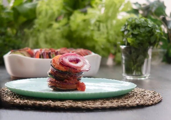 Preparar Plato Vegetariano Partir Verduras Cocina Casa Verduras Finamente Cortadas — Foto de Stock