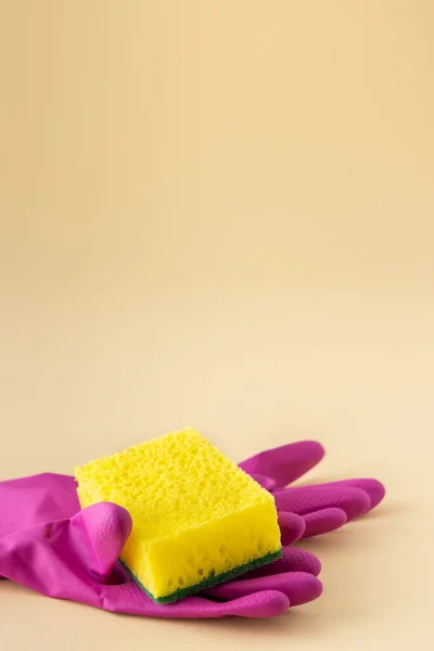 Yellow Dishwashing Sponge Pink Rubber Gloves Neutral Beige Background Cleaning — Stock Photo, Image