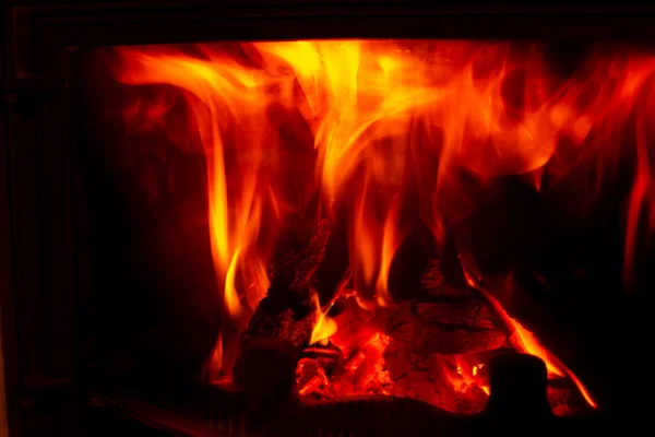 Burning Wood Home Fireplace Red Flames — Stock Photo, Image