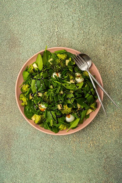 Salad Spinach Wild Garlic Quail Eggs Boiled Broccoli Mozzarella Balsamic — Stock Photo, Image