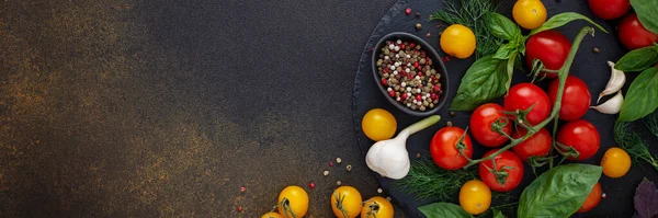 Food Banner Fresh Ripe Red Yellow Tomatoes Spices Basil Leaves —  Fotos de Stock