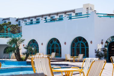 tropikal hotel havuzlu görünümünü parçası