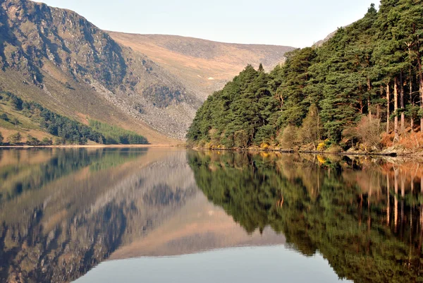 The upper lake in glendalough county wicklow ireland — Stock Photo, Image