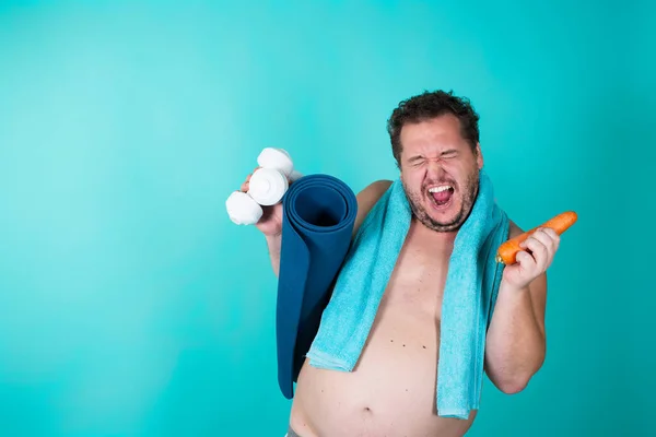 Dieta Zdrowy Tryb Życia Zabawny Tłuścioch Niebieskie Tło — Zdjęcie stockowe