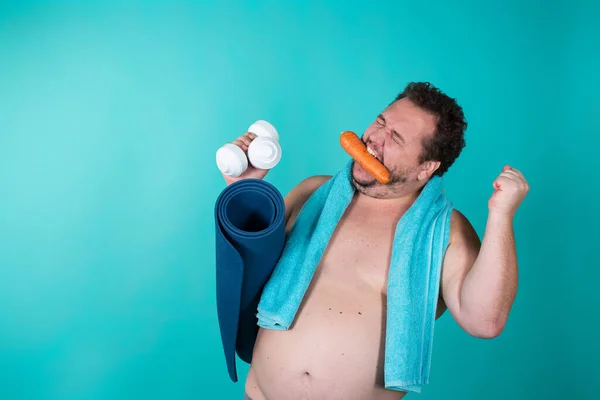 Dieet Gezonde Levensstijl Grappige Dikke Man Blauwe Achtergrond — Stockfoto