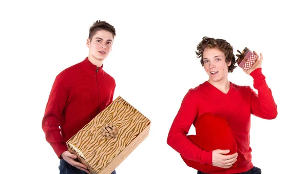 Dos Tipos Guapos Con Regalos Fondo Blanco — Foto de Stock