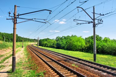 Demiryolu yaz gününde