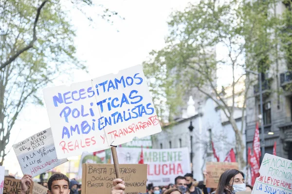 Buenos Aires Argentyna Września 2021 Młodzi Aktywiści Posługujący Się Sloganami — Zdjęcie stockowe