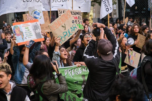 Буэнос Айрес Аргентина Апреля 2022 Демонстрация Дня Земли Люди Маршируют — стоковое фото
