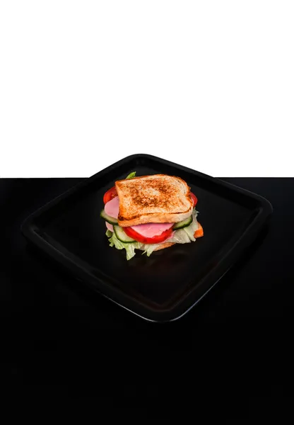Сэндвич изолирован на черно-белом фоне — стоковое фото