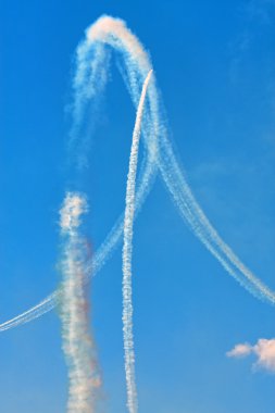 havada savaş jetleri