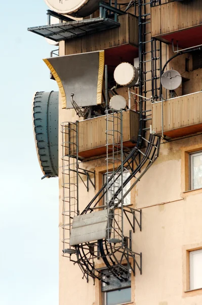 Grande torre de transmissão — Fotografia de Stock