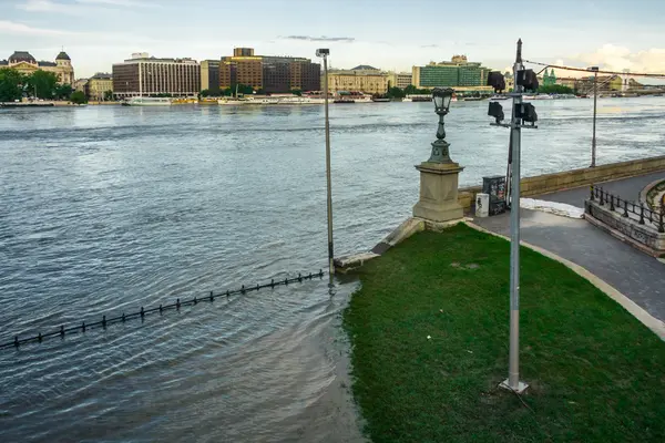 Überflutete Stadt Ungarns — Stockfoto