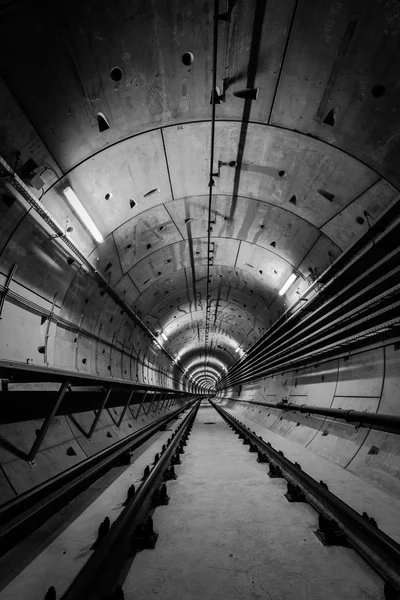 Deep metro tunnel — ストック写真