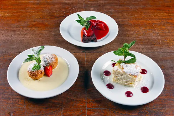 Üç geleneksel Macar tatlılar — Stok fotoğraf