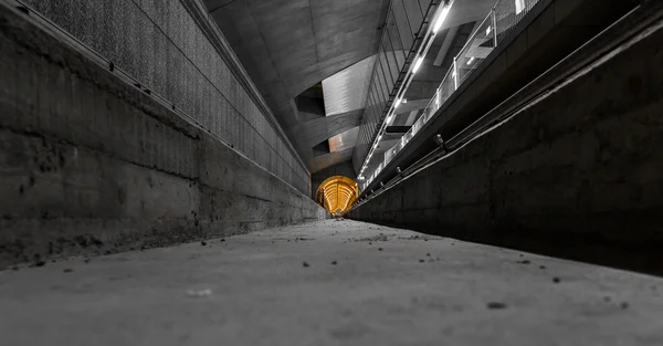 Deep metro tunnel — Stock fotografie