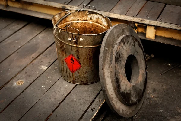 Dirty contaminated bucket — Stock Photo, Image