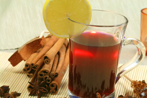 Mulled wine with spices — Stock Photo, Image