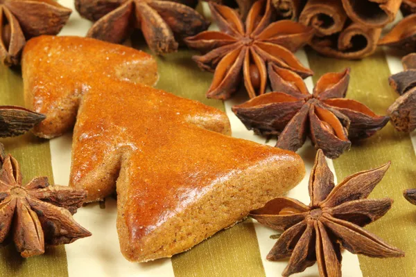 Pão de gengibre árvore de Natal — Fotografia de Stock