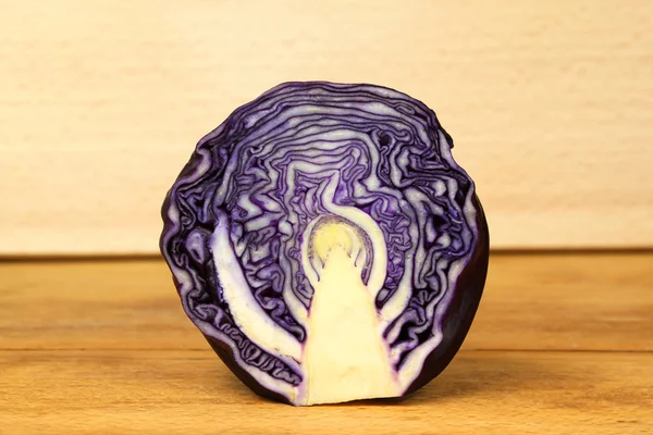 Half of red cabbage — Stock Photo, Image