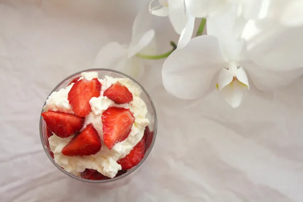 Erdbeer-Dessert — Stockfoto