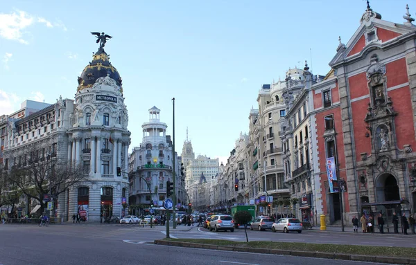 Μαδρίτη Ισπανία Δεκεμβρίου 2012 Γκραν Βία Και Μητρόπολη Στο Κέντρο — Φωτογραφία Αρχείου