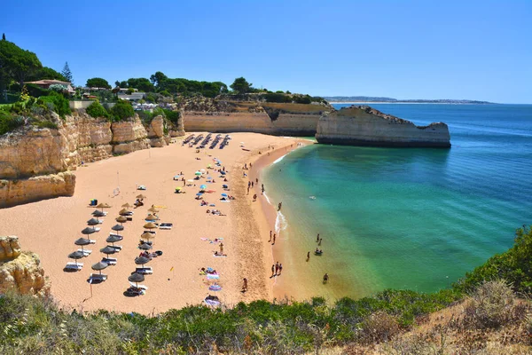 Bela Praia Enseada Algarve Portugal — Fotografia de Stock